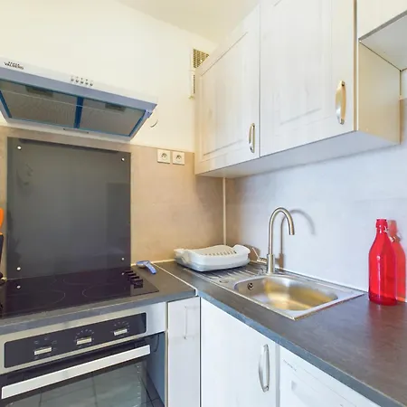 Apartment 230m De La Plage, Pour 4 Avec Loggia Plage-des-Demoiselles